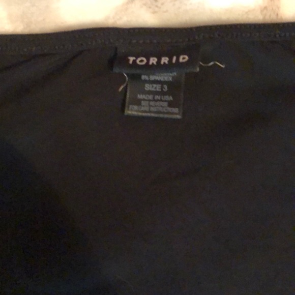 Top - Picture 2 of 3